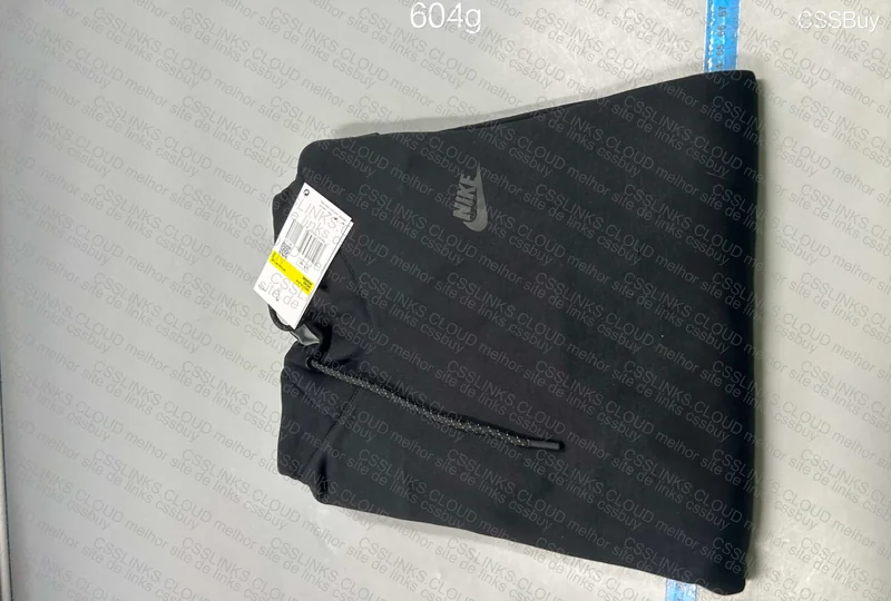 Tech Fleece Husky 3