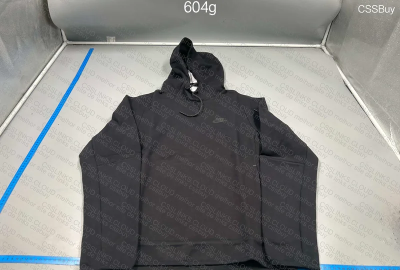 Tech Fleece Husky 4