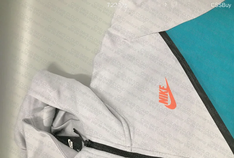 Tech Fleece Husky 3