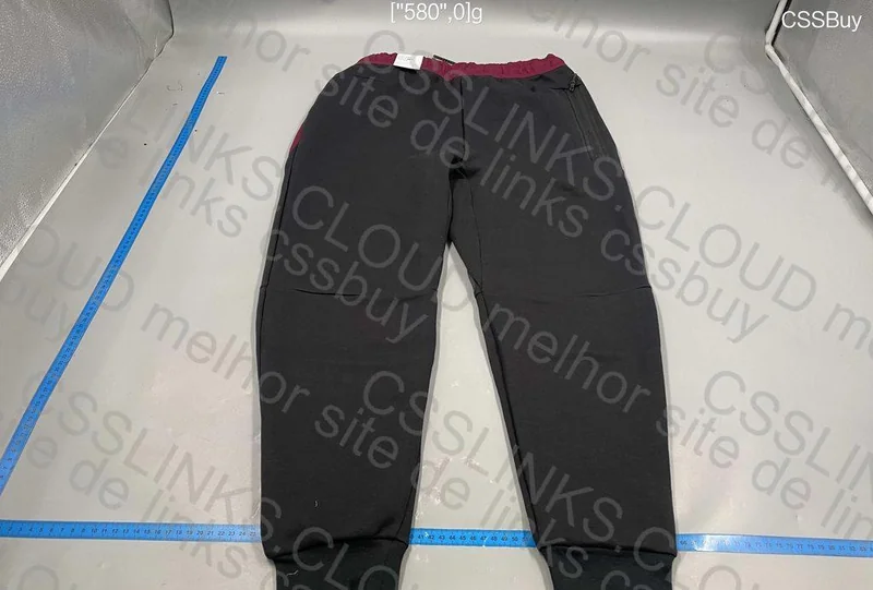 Tech Fleece Husky 4