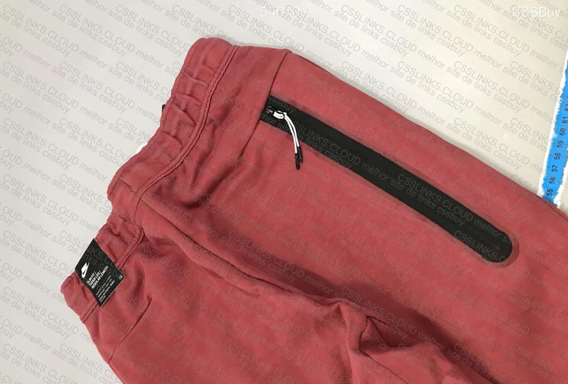 Tech Fleece Husky 6