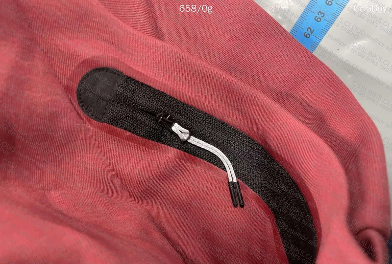 Tech Fleece Husky 8