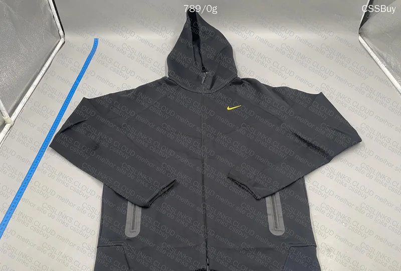TECH FLEECE HUSKY (WITH MEASUREMENTS) 2