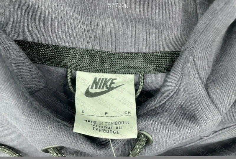 Tech fleece Husky (Sale) 3