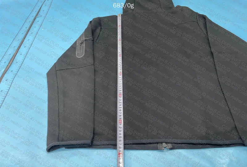 TECH FLEECE NIKE 6