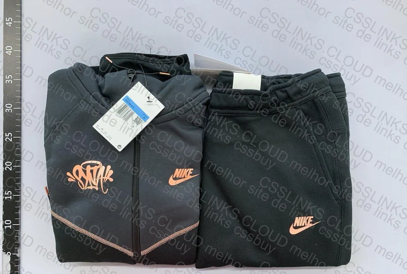 Tech Fleece Nike X Syna World 6