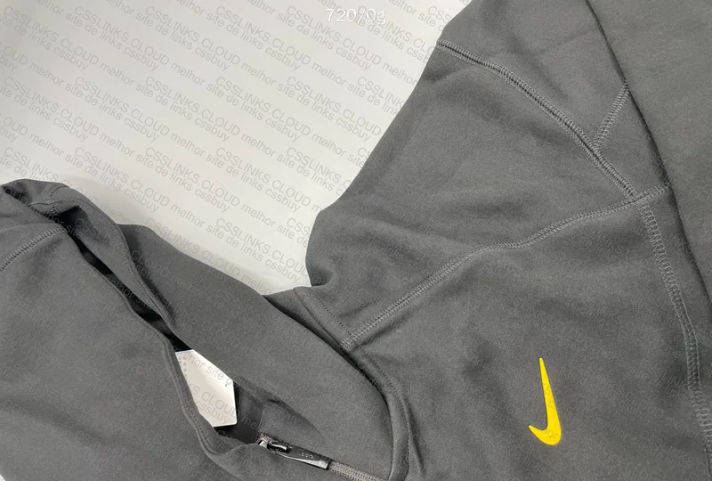 Tech fleece nocta 4