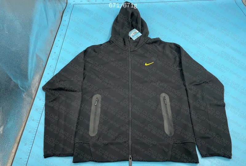 tech fleece nocta
