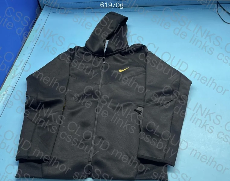 Tech fleece nocta 3