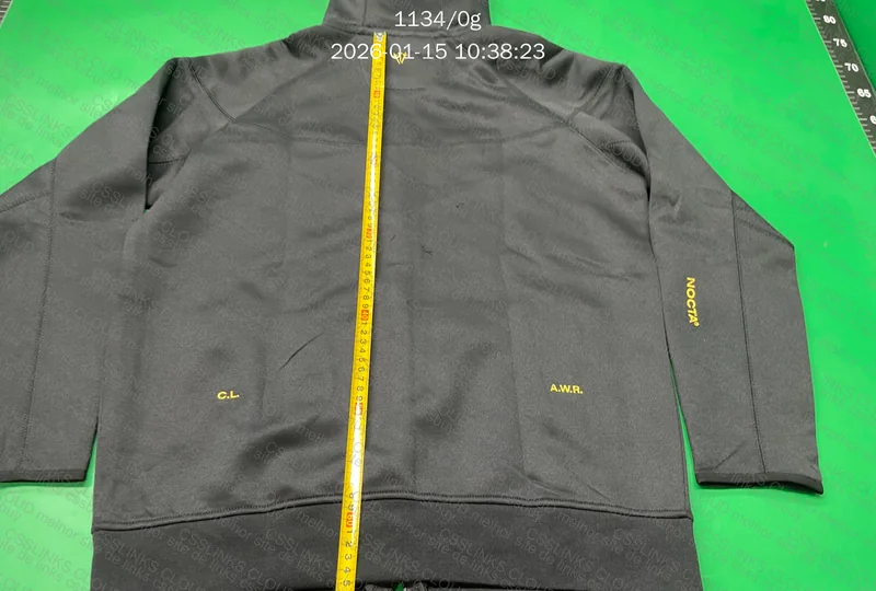 Tech fleece nocta preta 5