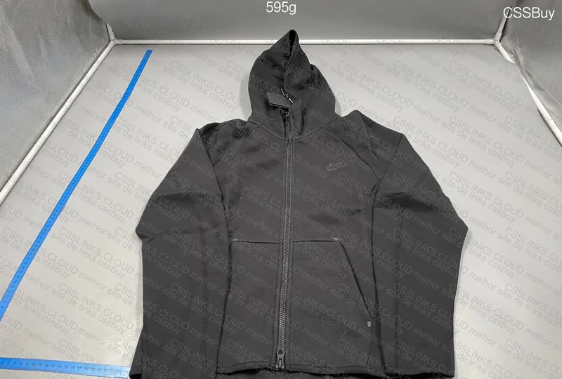Tech Fleece Old Season Husky