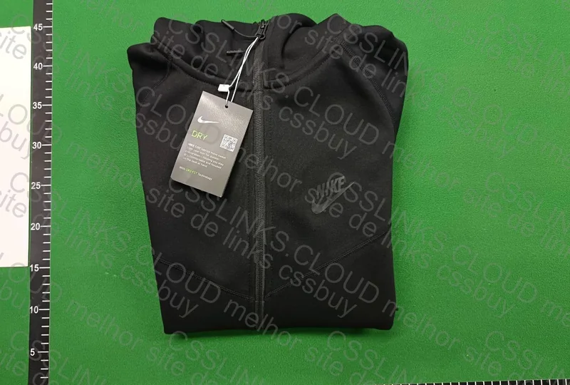 Black Tech Fleece 4