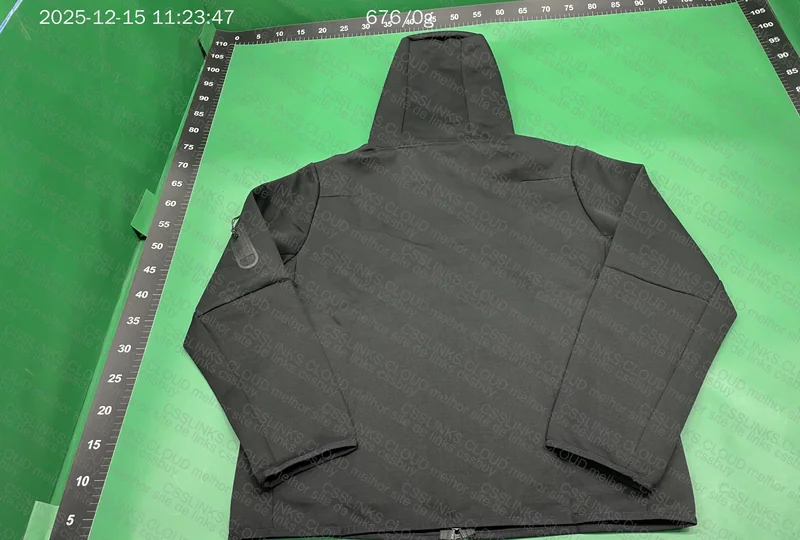 Black Tech Fleece 2