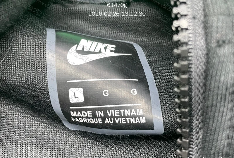 Tech Fleece Preta 4