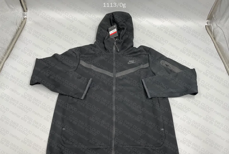 Black Nike Tech Fleece 1688 4