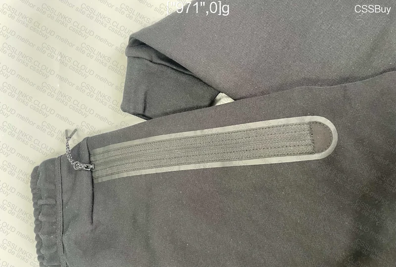 Black Nike Tech Fleece 3