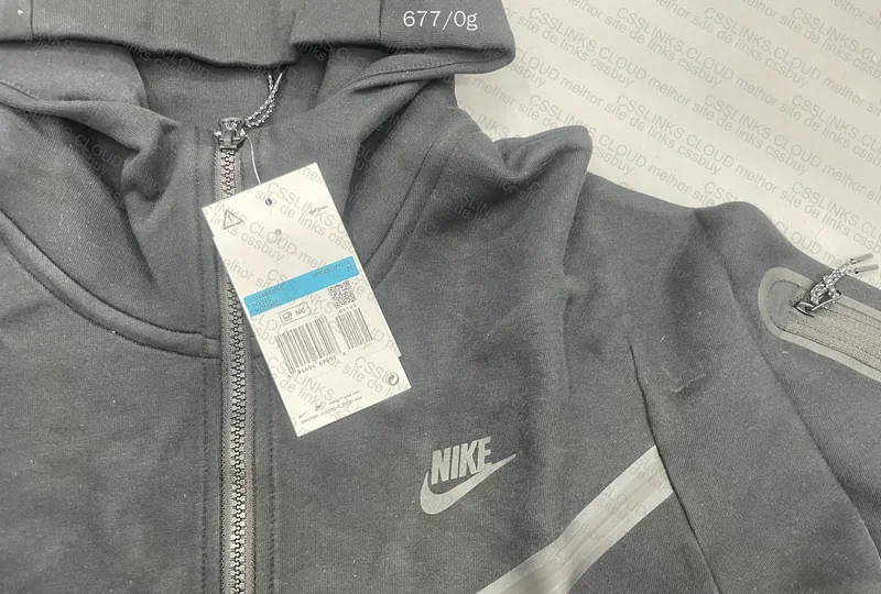 Black Nike Tech Fleece Husky GL? 2