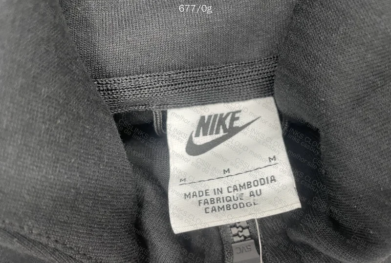 Black Nike Tech Fleece Husky GL? 3