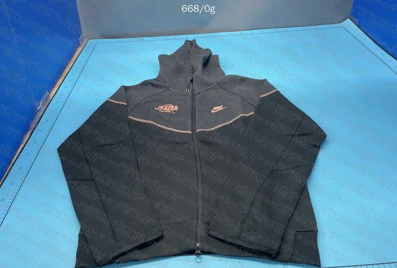 Syna Nike Tech Fleece with Measurements 4