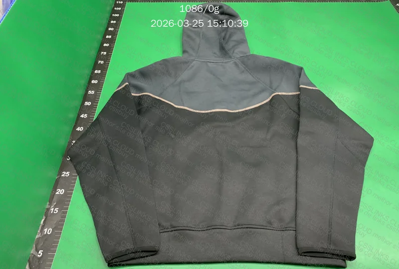 Tech Fleece Syna x NIKE 10
