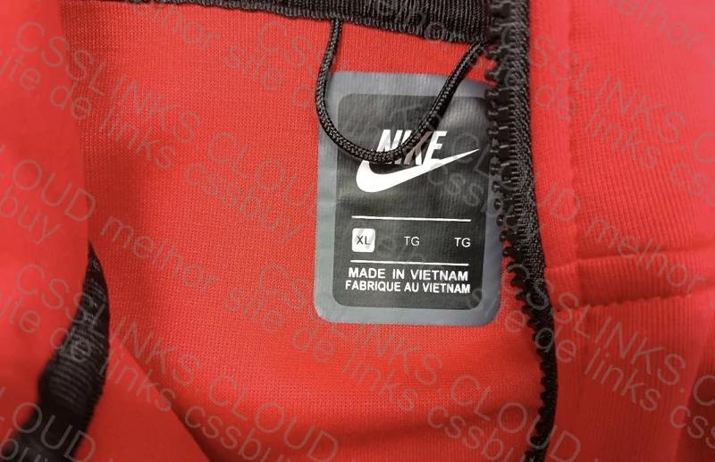 Red Nike Tech Fleece