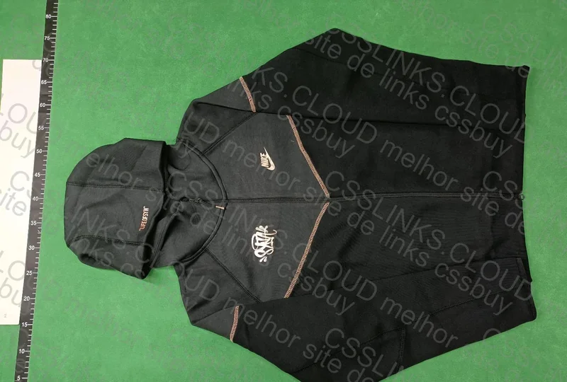 Tech fleece X Syna 2