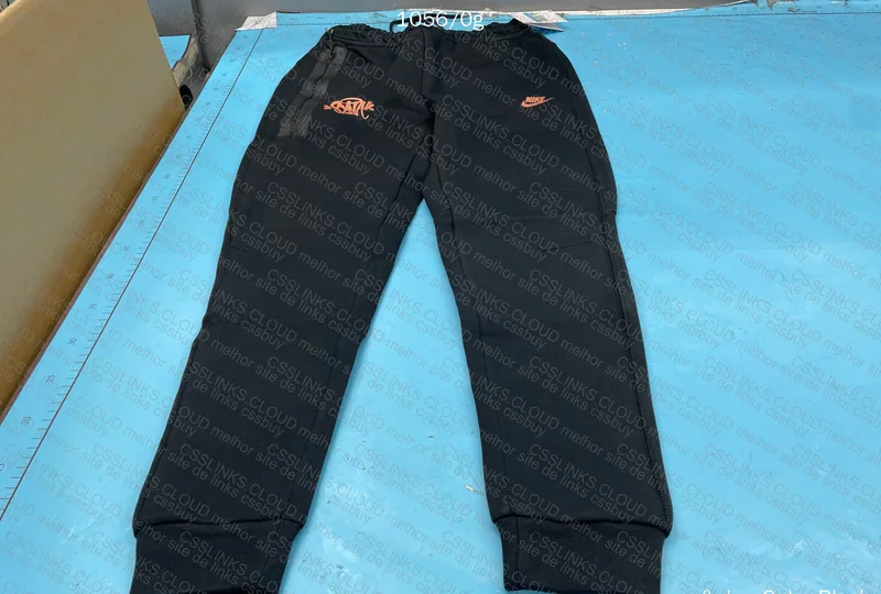 Tech Fleece X Syna World 7