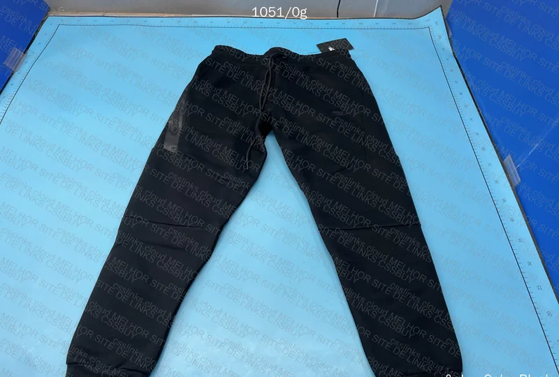 Techj Fleece Black