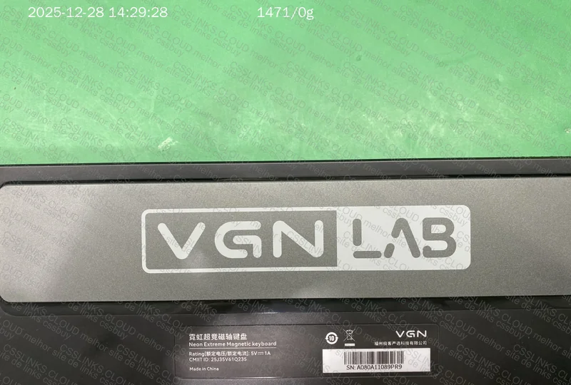 VGN NEON Super Tri-Mode Magnetic Keyboard 4