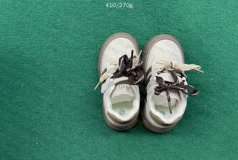 Adidas Kids Sneakers 2