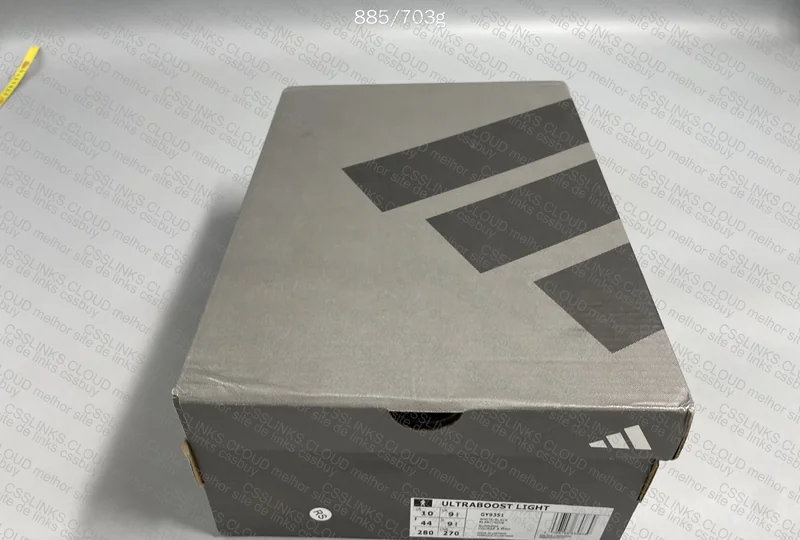 Adidas Ultra Boost Light 23 Sneakers 10