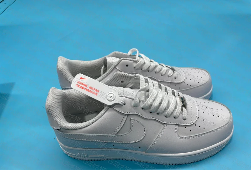 AF1 Sneakers 2