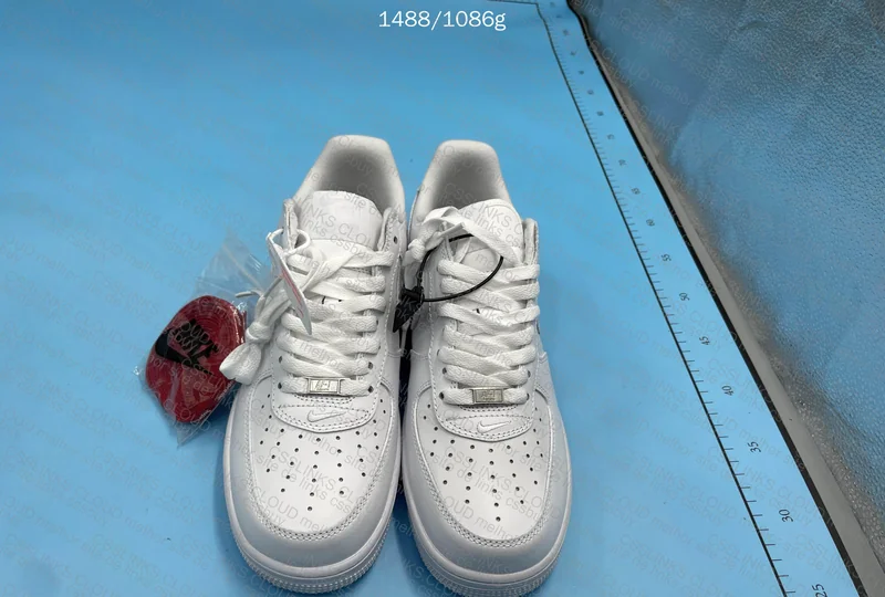 Air Force 1 Supreme Sneakers