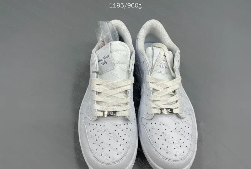 Air Jordan 1 Low Sneakers