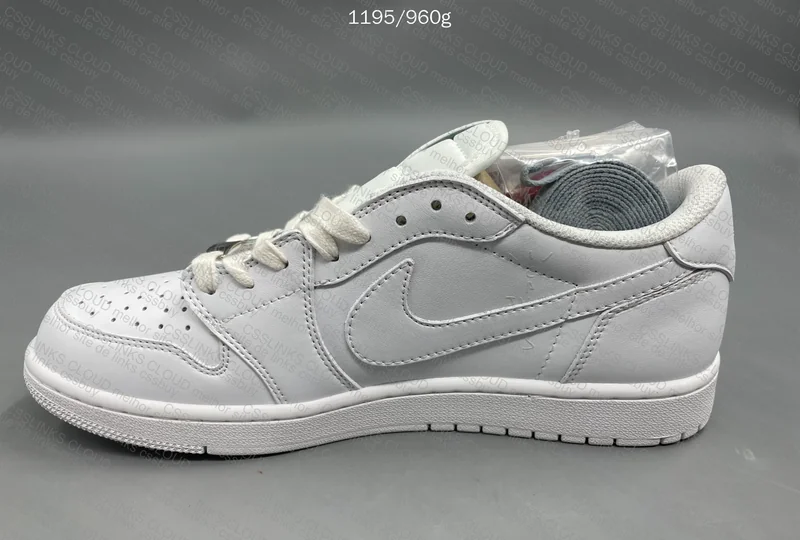 Air Jordan 1 Low Sneakers 4