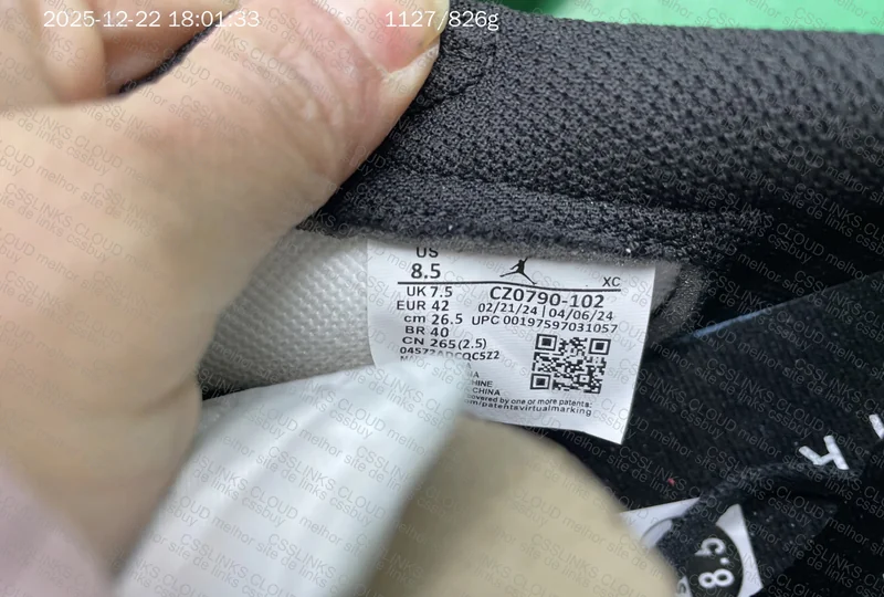 Air Jordan 1 Low Sneakers 8