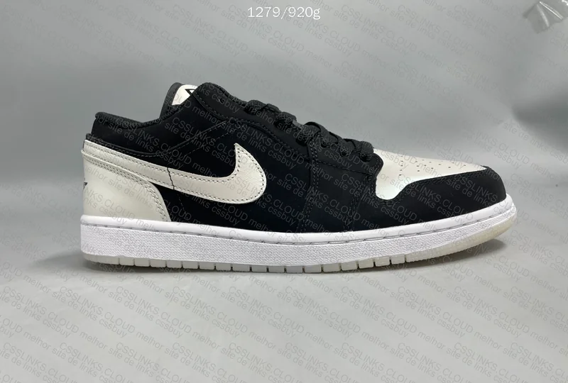 Air Jordan 1 Low SE 'Diamond' Sneakers