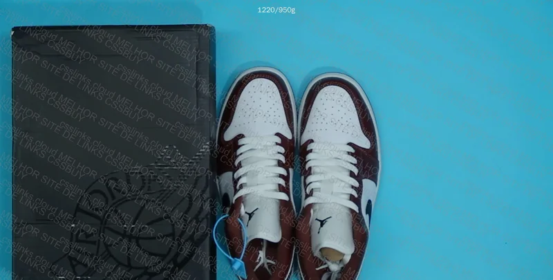 Air Jordan 1 Low SE GS Sneakers 3