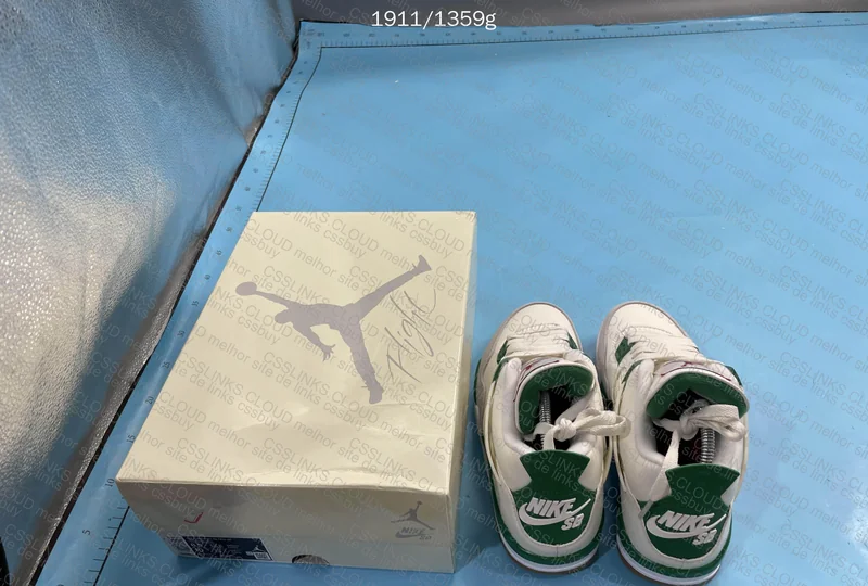 Air Jordan 4 SB 'Pine Green' 6