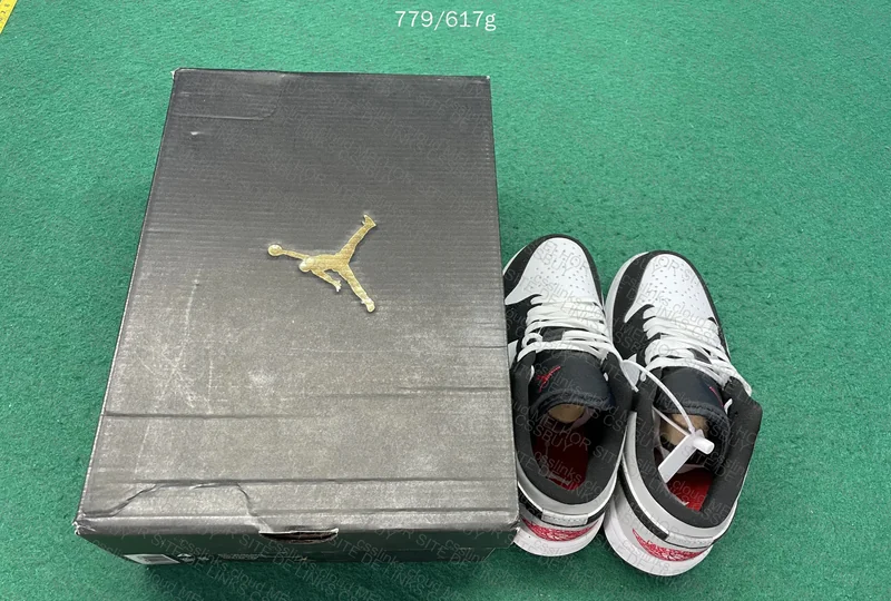 Air Jordan Low