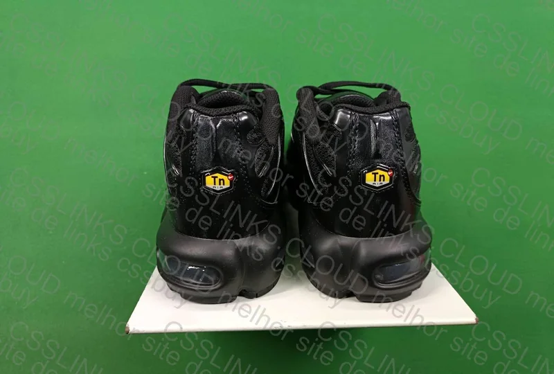 Air Max TN - Triple Black 4