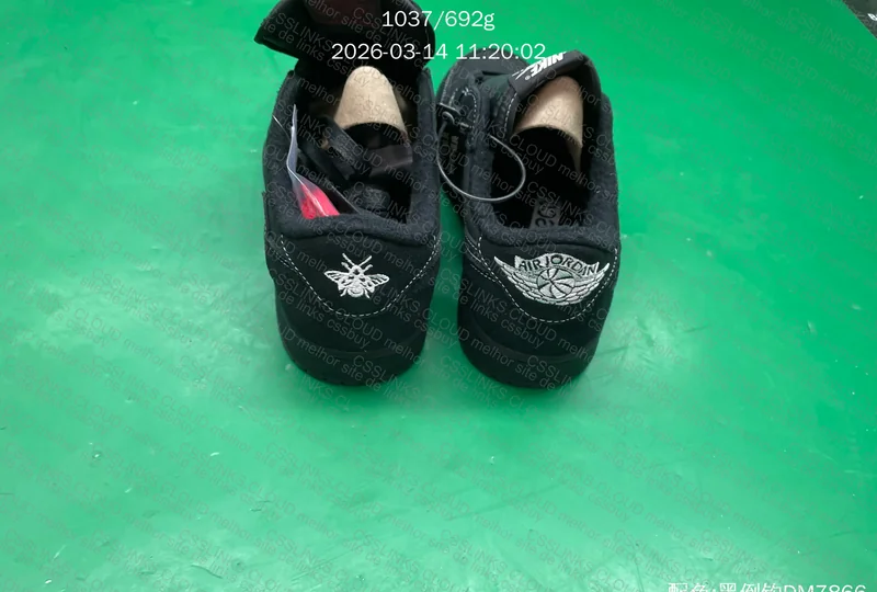 Tênis AJ1 Low TS Black Phantom 6