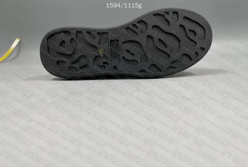 Alexander McQueen Sneakers 4