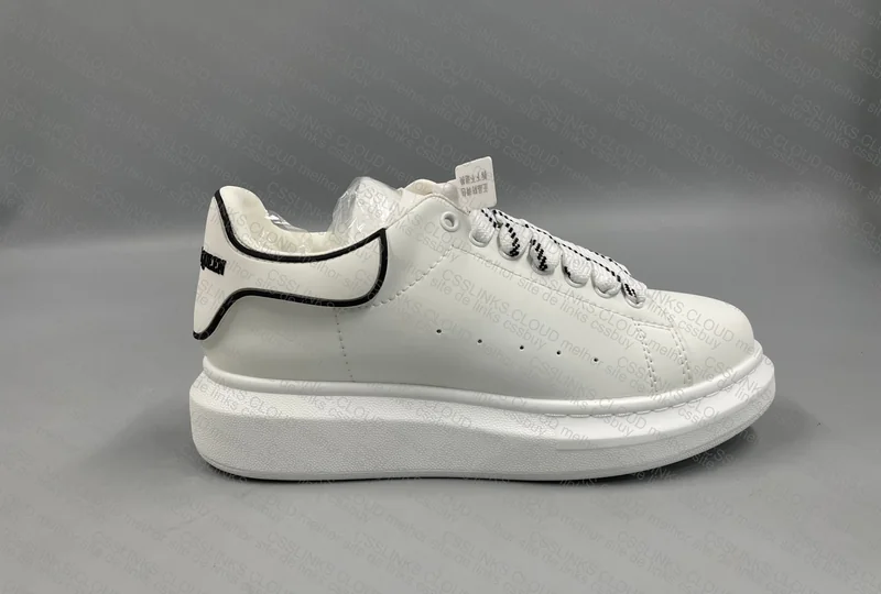 Alexander McQueen Sneakers 3