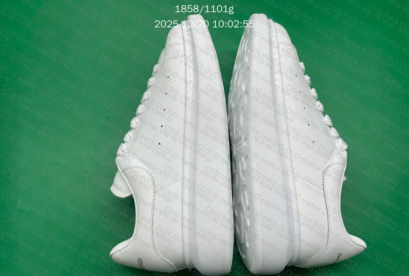 Alexander McQueen Sneakers [GL?] 9