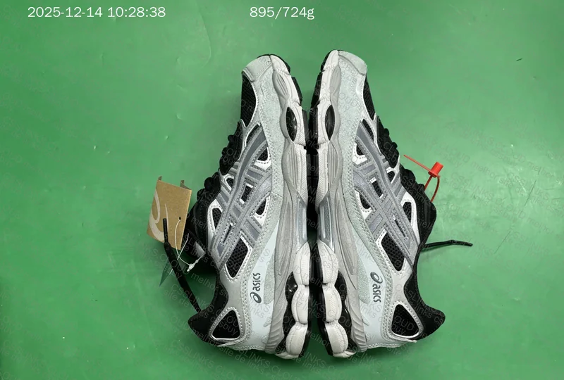 Asics Gel NYC Sneakers 3