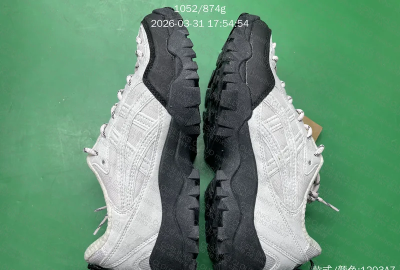 tenis asics gel pickaxe 3