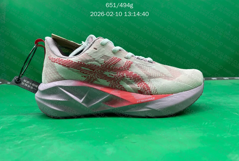 Tênis Asics Novablast 5 7