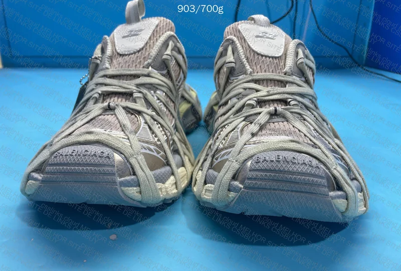 Balenciaga Sneakers (Name Unknown) 4