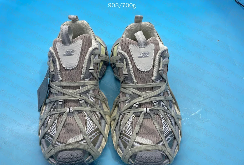 Balenciaga Sneakers (Name Unknown) 5